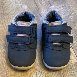 carter’s girls shoes size 5